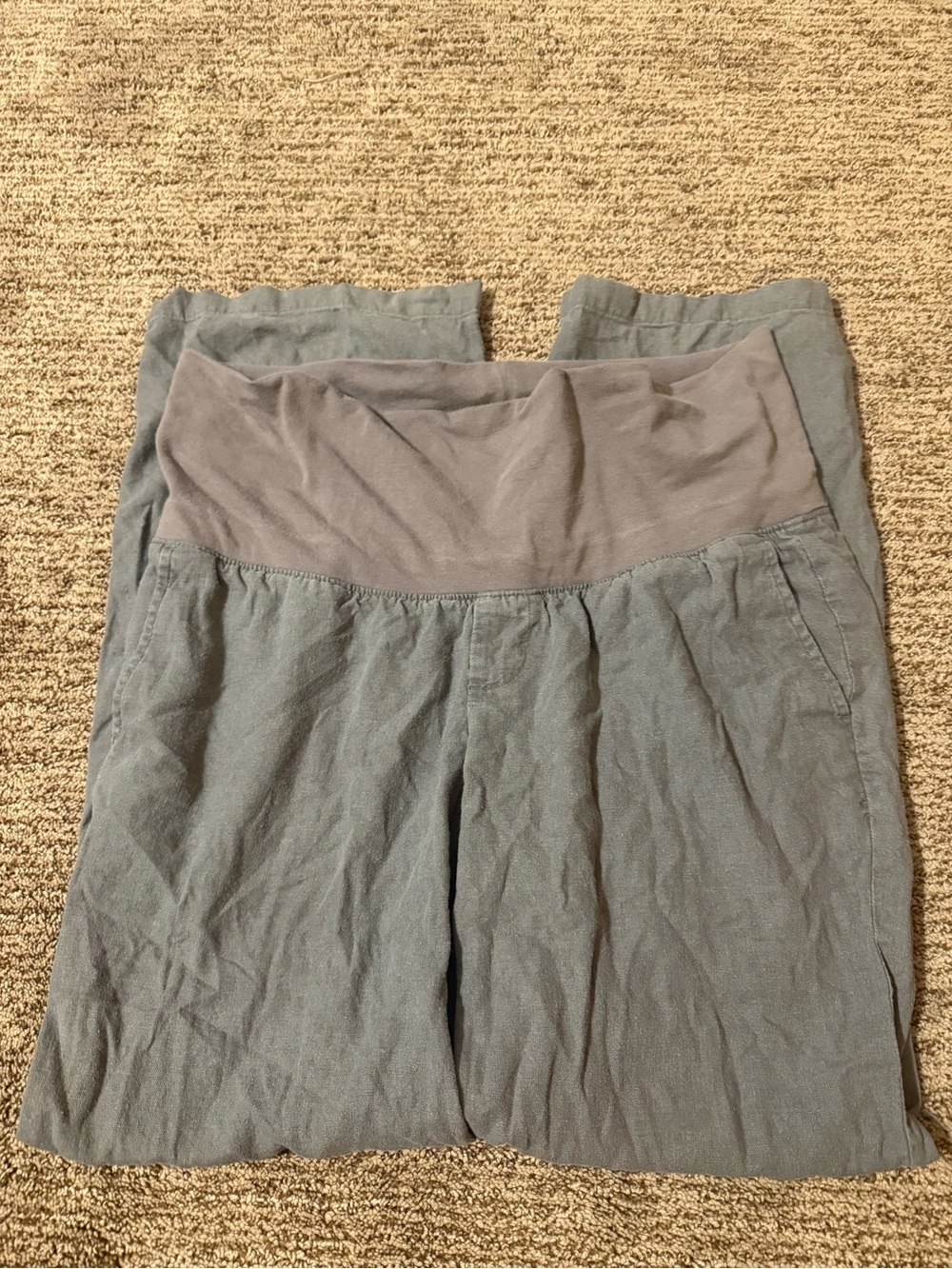 Old Navy Two-Tone Gray Maternity Capris